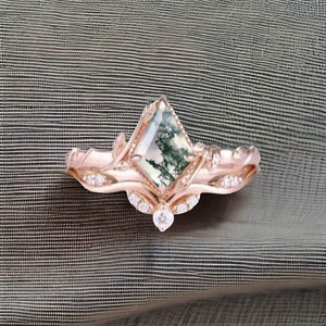 Natural Kite Green Moss Agate Ring- Sterling Silver Ring Natural Agate Engagement Ring Promise Ring Green Gemstone- Anniversary Gift For Her
