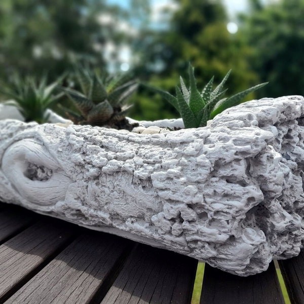 Concrete Trunk Pot, Unique Flower Pot, Stone Decor, Outdoor Stump Planter, Garden Figure, Planter Ornament, Backyard Flowerpot, Nature Art