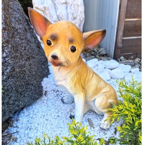 Sitting Chihuahua Resin Figurine, Lovely Chi Keepsake, Tiny Resin Dog, Pocket Pooch Ornament, Toy Breed Decor, Tiny Terrier, Mini Dog Statue