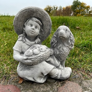 Dziewczynka i pies ogrodowa statua, dziecko z koszem owoców kamienna rzeźba, dziecko i zwierzę betonowe figurki, figurka damy, prezent dla rodziców, sztuka ogrodowa