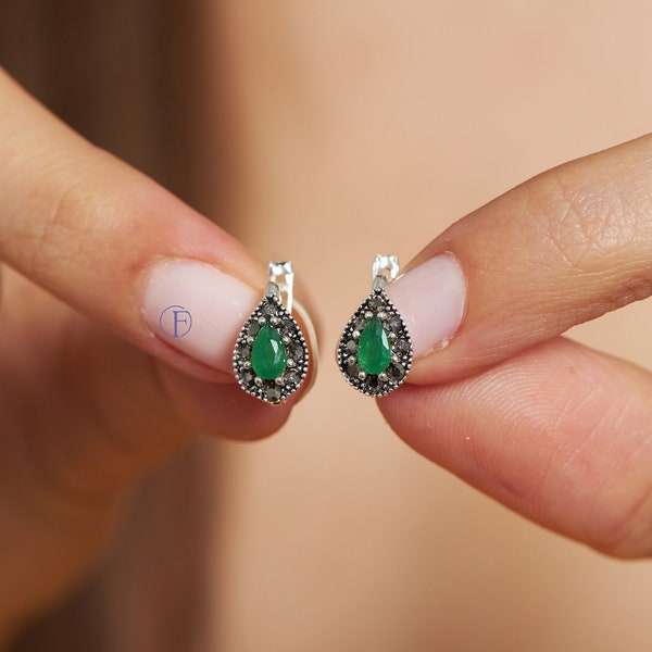 Emerald Stud Earrings for Women, Green Stones Earring, Prersonalized Christmas Gift for Women, Minimalist  Earrings, Sterling Silver Jewelry