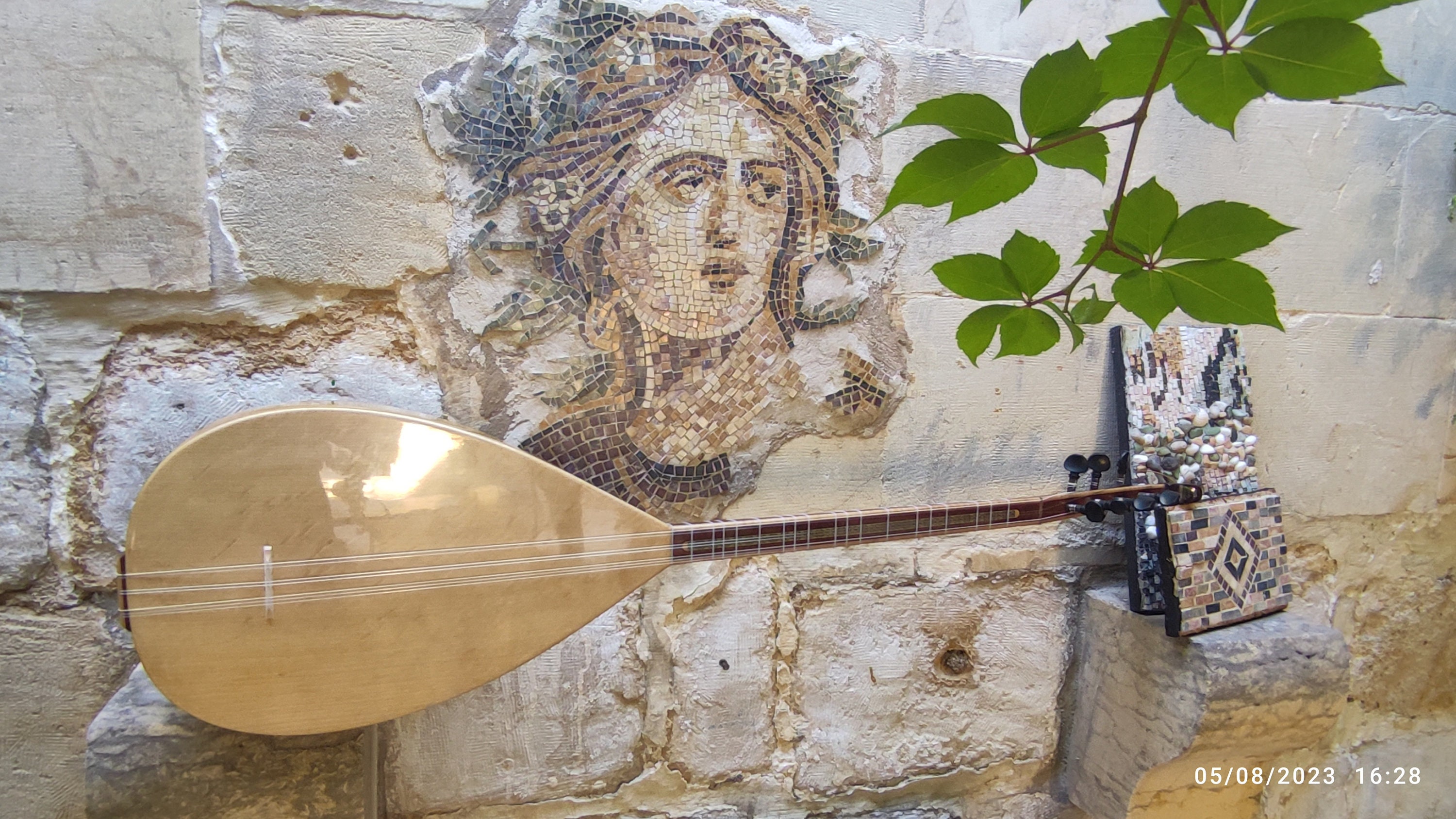 Baglama turc, saz artisanal, saz professionnel, saz à col court, saz à revêtement en céramique, saz feuille de mûrier, airs de musique pour cordes