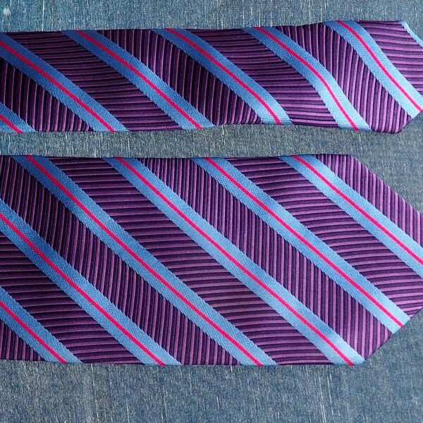 Thomas Pink Repp Silk Necktie  L 60 Inch W 3 Designer