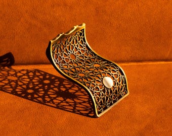 Antique Brass Pen Rest: Seljuk Star Design, Calligraphy Pen Stand