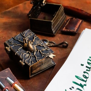 Nib-Box; &#39;&#39;Meine Wurzeln sind versteckt in mir&quot;, Füllfederhalter, Kalligraphie, Bujo, Handschrift, Herz-Box, Journaling, Scrapbooking, Halloween Geschenk