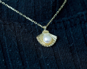 14K Gold Seashell Necklace with Pearl: Dainty Beach Wedding Jewelry