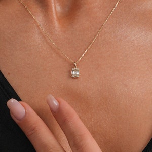 14k Gold Baguette Diamond Necklace: Fine Jewelry Gift