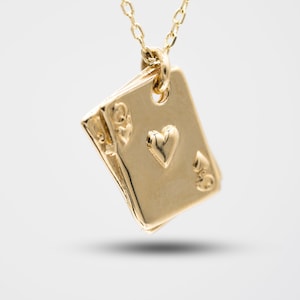 Speelkaart gouden ketting, koningin gouden ketting, gelukkige ketting, cadeau voor haar, gouden hangers, roos, witte fijne sieraden voor vrouw, verjaardag sieraden