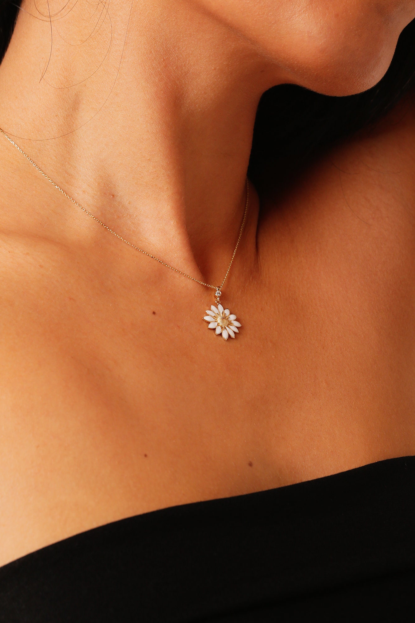 ★daisy★✾14kgf 14K Gold Daisy Flower Diamond Stud Earrings | Dallas TX