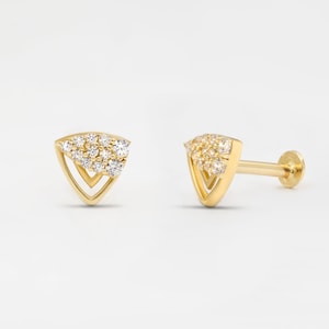 Triangle Tragus Earring,Gift For her,Dainty Minimal Tragus Earring,Gift For Woman,Birthday gift,Valentine&#39;s Day Gift,Dainty Stud Earrings