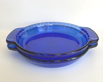 Pair of Vintage 9-Inch Anchor Hocking Cobalt Blue Glass Deep Pie Plates with Handles
