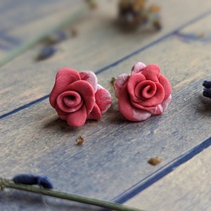 Miniature Rose Stud Earrings, Dainty Rose Earrings, Clay Rose Jewelry, Rose Lover, Clay Flowers, Mother's Day Gift, Birthday Gift