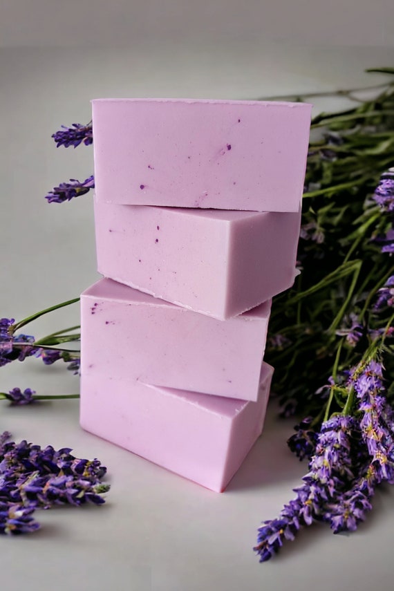 Lavender Goats Milk Soap, Handmade Lavender Soap for Dry Skin, Organic Soap Bar, Handmade in UK, Floral Soap
