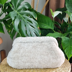 Bolso de bola de masa, bolso hecho a mano, bolso de bolsita, bolso de felpa, bolso tejido, bolso de mano con cuentas, bolso de mano, bolso nube, bolso de mano, bolso de lujo, regalo para ella