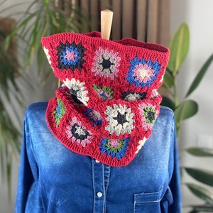 crochet scarf, granny square scarf, granny square cowl, neck warmer, multicolor scarf, gift for her,chrismas gift