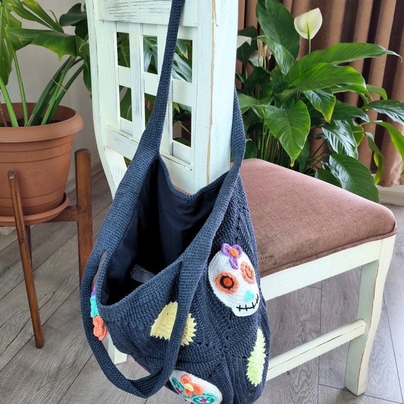 Elegant Crochet Handle Bag - Skull Pattern Design for a Unique Look - Beach Bag - gift for her - mom gift - Crochet Bag - Tote Bag - shopping bag - crochet tote - crochet shoulder bag