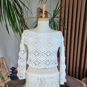 Handmade Crochet Crop Top: Cotton Flower Blouse, Vintage Style