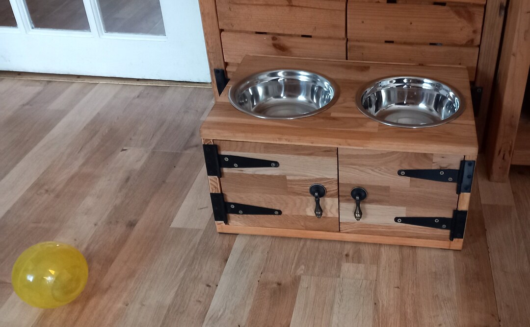 Raised Dog Feeder, Rustic Pet Feeder, Pet Feeding Table Stand With