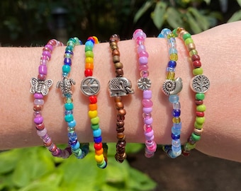Hippie Style Seed Bead Charm Bracelet | Stackable Stretchy Bracelets | Beachy Summer Seed Bead Bracelets