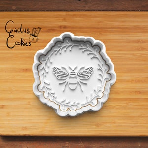 Digital STL file download for bee cookie cutter