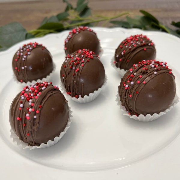 Hot chocolate bombs for Halloween, Christmas, Valentines Day, parties, and weddings