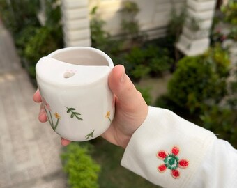 Traveller Handmade Ceramic Mug - with flowers