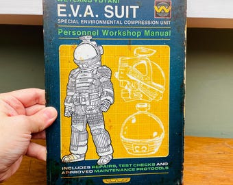 ALIEN Spacesuit Metal Sign