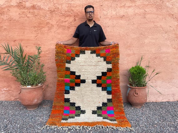 Handmade Moroccan Wool Berber Rug: Modern Azilal Style