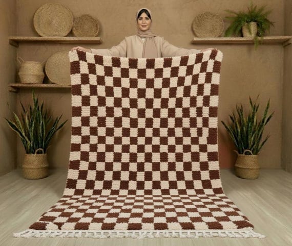 Checkered Wool Rug – Brown and White Moroccan Beni Style Carpet