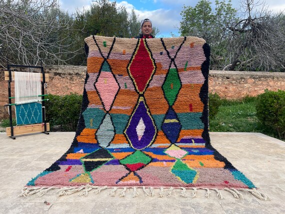 Gorgeous Moroccan Boujaad Rug - Custom Berber Area Carpet for Chic Home Decor
