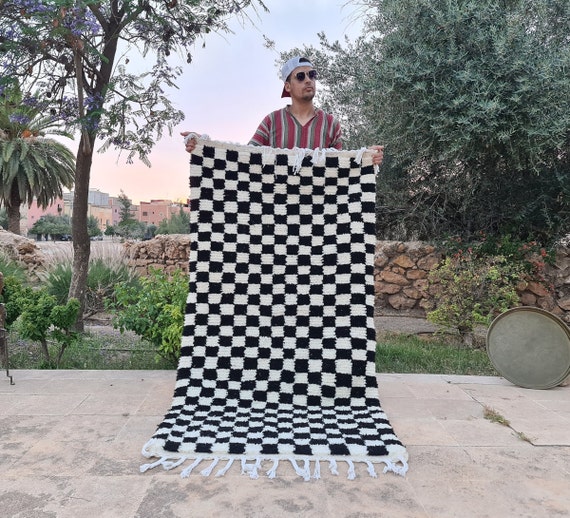 SMALL Beni Ourain Rug – Black & White Checkered Moroccan Carpet – Custom Handmade Wool Rug