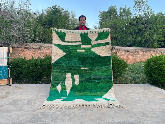 Abstract Green and White Rug - Custom Beni Ourain Moroccan Wool Rug - Fluffy Bedroom Rug with Fringes - Hand Dyed & Soft
