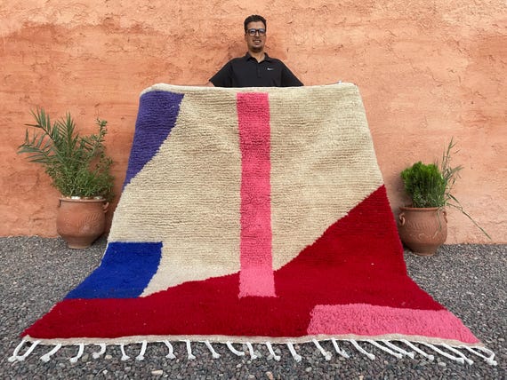 Handmade Moroccan Boujaad Rug: Shaggy Berber Wool Carpet
