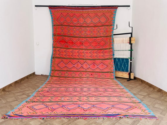 Geometric Rug - Handwoven Kilim Rug - Azilal Rug Pink - Soft and Durable Rug - Flat Weave Wool Rug - Moroccan Rug - Unique Christmas Gift