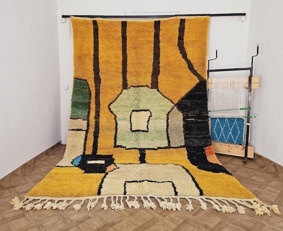 One of a Kind Beni Ourain Moroccan Rug - Perfect for Home Decor