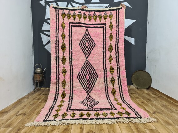 Stunning Beniourain Rug - Funky Moroccan Rug - Beni Ourain style - Pink Tapis- Moroccan Woolen carpet - Moroccan Rug - Cozy Chic Boho Carpet