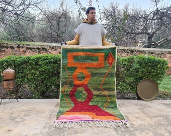 Colorida alfombra marroquí hecha a mano por Berberugallery • Regalo de decoración del hogar de San Valentín único para ella