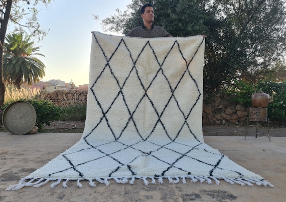 Authentic Moroccan Berber Rug - Handcrafted Beni Ourain Elegance
