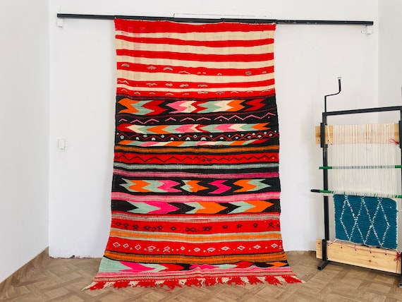 Area Rug, Kilim, Living Room Rug, Bedroom Rug, Pink Rugs, Wool Rug, Red Rug, Vintage Rug, Bohemian Rug, Handmade Rug, Flatweave Rug, Tribal
