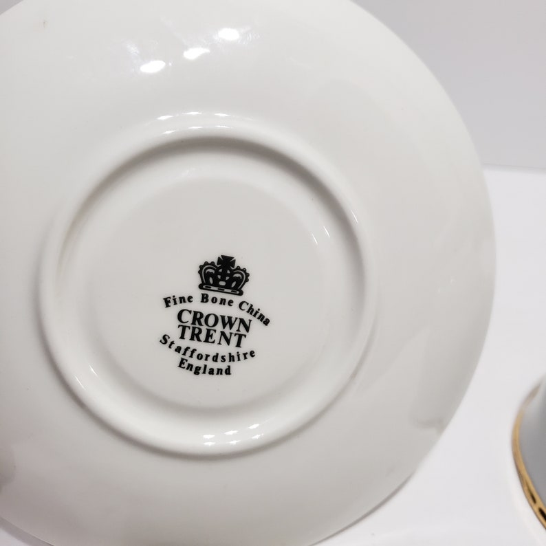 Lot De 2 Tasses Crown Trent – Motifs Légumes Carotte & Radis – Angleterre