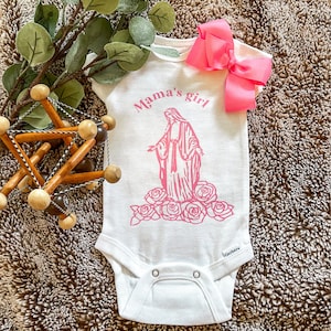 Mama&#39;s Girl Baby Onesie - Catholic Onesie - Catholic Baby Gift - Marian Onesie - Baptism Gift - Baby Onesie - Mama&#39;s Girl