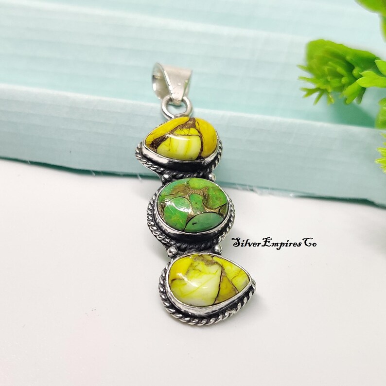 Honey Dahlia Pendant, 925 Sterling Silver, Green Copper Turquoise Pendant, Mini Pendant Necklace, 3 Stone Pendant Bild 6