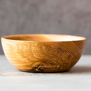 Wooden Jewellery Bowl with Inlcusion and Brass Inlay image 2