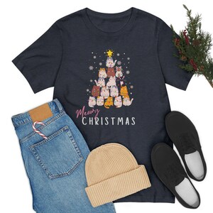 Meowy Christmas Gift for Cat Mom or Dad; Funny Shirt for Cat Owner Animal Lovers; Gifts for Him; Gifts for Her; Veterinarian Gift