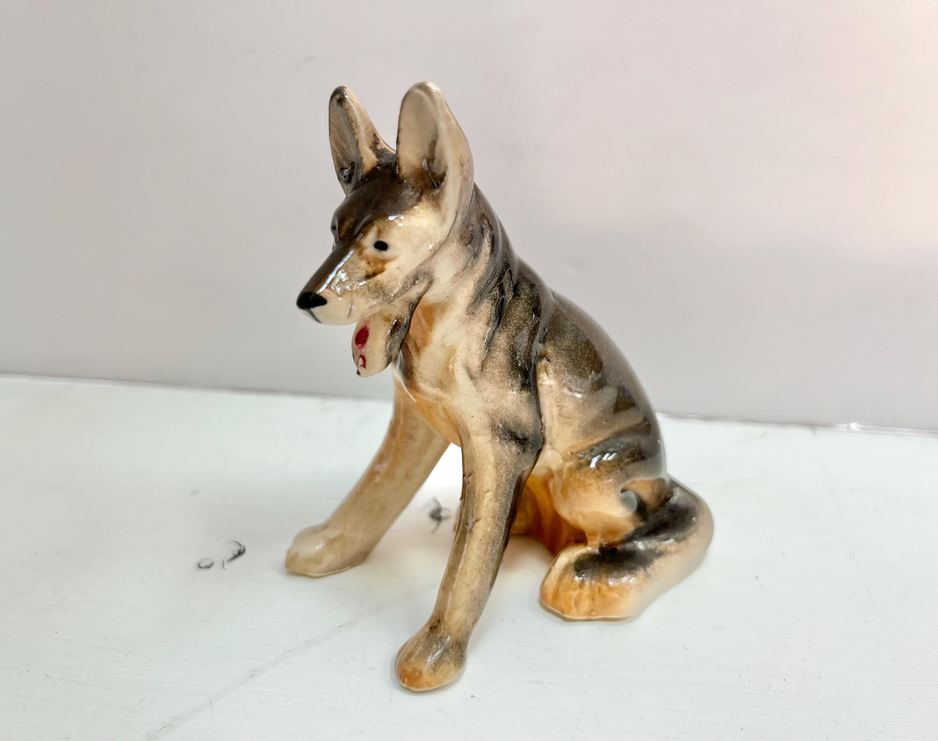 ヴィンテージ ジャーマンシェパードドッグ 磁器製置物 3.75インチ 犬の 