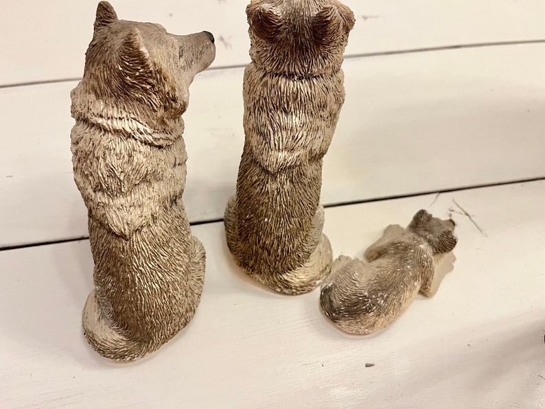 9.75" Howling Wolf With Cub Statue - Polyresin Animal Figure Collectible Display - View #13