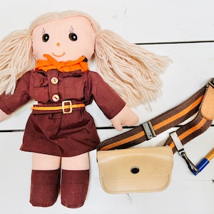 vintage Brownies Girl Guides Canada Poupée en tissu souple et porte-monnaie avec ceinture