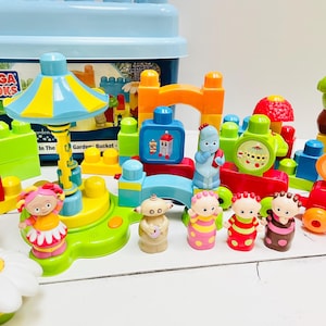 In The Night Garden Mega Bloks Blocks Building Ninky Nonk Toys Figures Bucket
