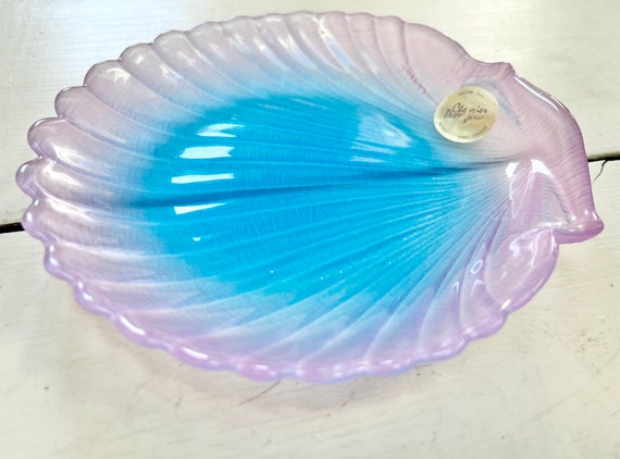 Vintage Sea Shell Glass Ombre Colored Dish Soap T… - image 3