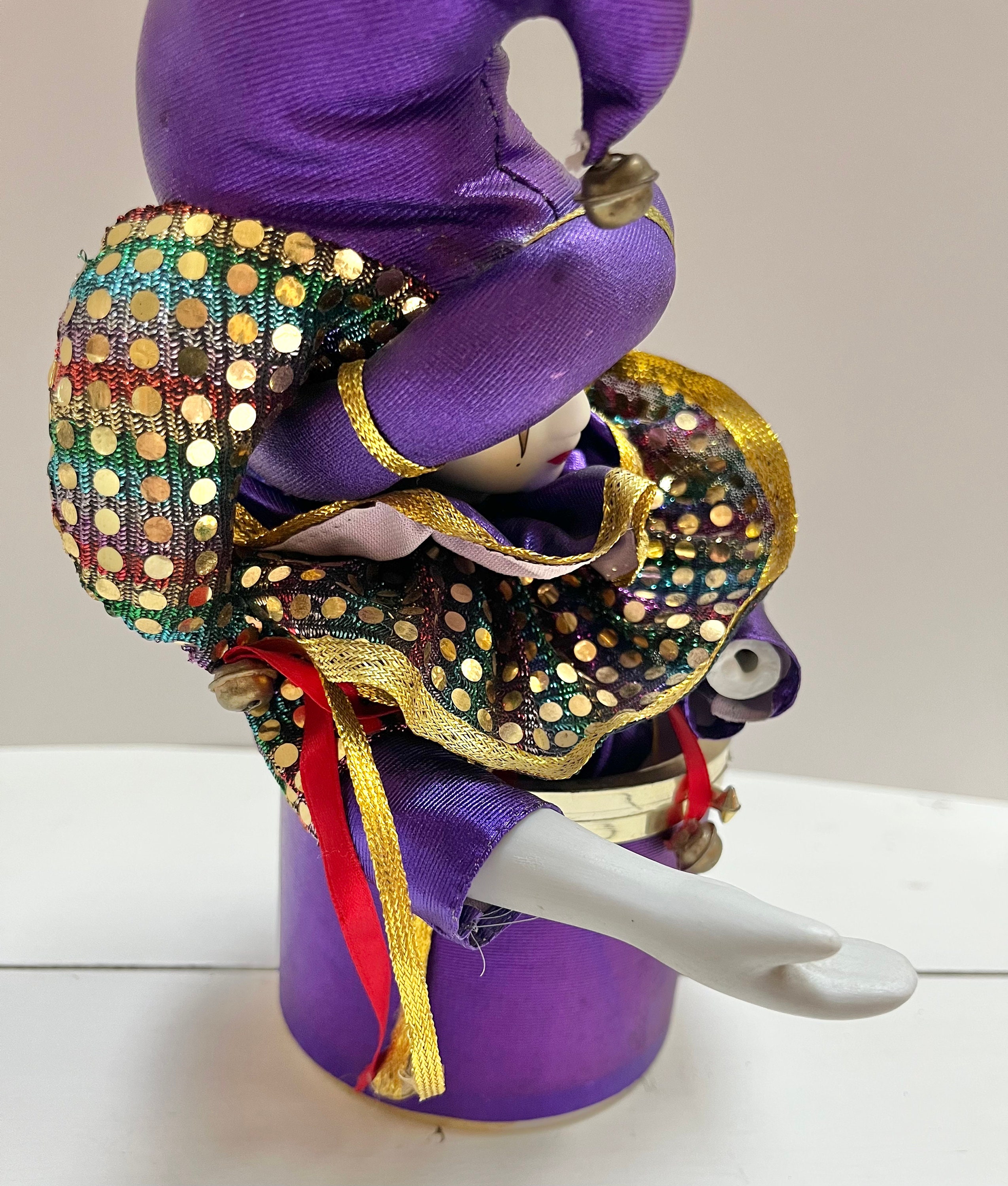【メ1010-09】Clown Vintage Purple Ceramic Jester Clown Musical Wind-up Box (defects